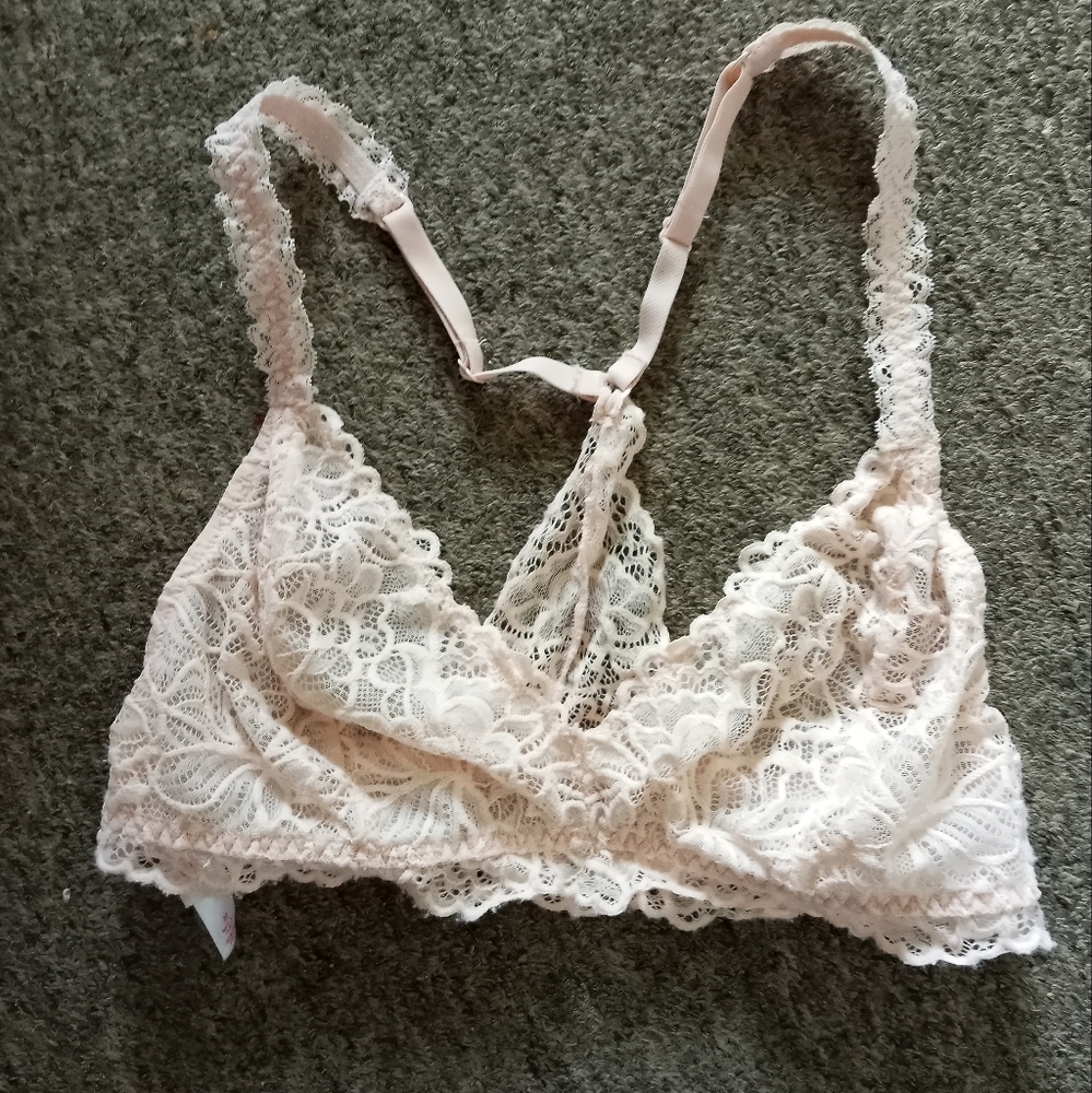 Xhilaration lace bralette size medium
